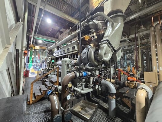 3200 KW Fairbanks Morse Alco #38ETDD8, Generator, Dual Fuel, Diesel, Natural Gas, 3.2 MW - Image 1