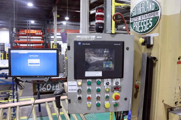 300 Ton, Sutherland #SD3-300-84-48-C, Hydraulic Press, 18" Stroke, 30" Daylight, 12" Shut Height, 440 V., AB - Image 3