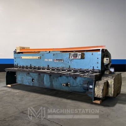 .177" x 13.4' Amada #M-4045, Power Squaring Shear, Amada Control, 40" Backgauge, 50 SPM, 15 HP, 460 V. - Image 3