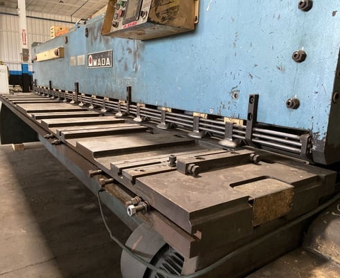 .177" x 13.4' Amada #M-4045, Power Squaring Shear, Amada Control, 40" Backgauge, 50 SPM, 15 HP, 460 V. - Image 8