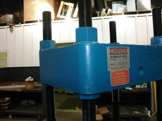 60 Ton, Carver, 18.5" x 18", up-acting, 9"-22" adj daylight, 8" stroke, 4-post, #1582 - Image 2