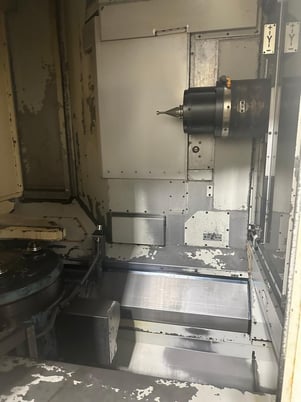 Makino #A61, 4-Axis CNC horizontal machining center, 19.7" x 19.7" Pallet Capacity, 28.7" X, 25.6" Y, 28.7" - Image 2