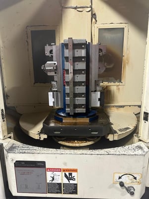 Makino #A61, 4-Axis CNC horizontal machining center, 19.7" x 19.7" Pallet Capacity, 28.7" X, 25.6" Y, 28.7" - Image 9