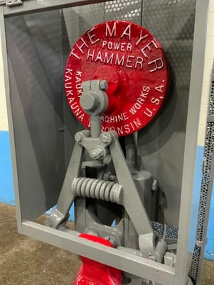100 lb. Mayer #16, power hammer, 14" throat, 5 HP, 275 SPM - Image 4