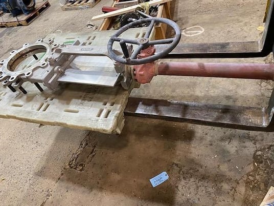 14" FNW #2020T14, Gate Valve, 150 PSI, 248&deg;F - Image 1