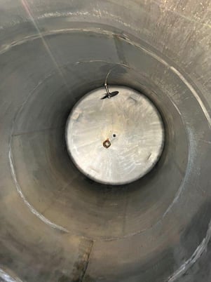 4000 gallon Stainless Steel mix tank, side bottom entering agitator, dish top & bottom, mounted on legs - Image 6