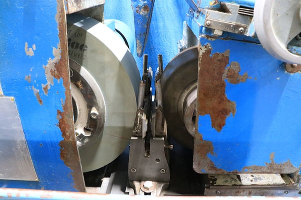 Cincinnati Milacron No. 15 Mdl. Cinco, wkrst centerless grinder, 24" wheel, dressers, coolant, 1979 - Image 4