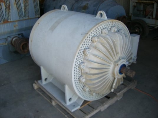 500 HP 3600 RPM Siemens, Frame 26PS8, TEFC, BB, 4160 Volts - Image 1