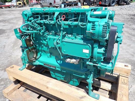 164 HP Volvo #D6E, Engine Assembly, factory new - Image 4