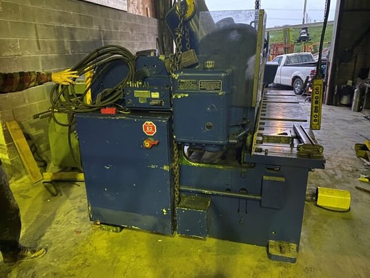 1/4" x 12' Cincinnati, power squaring shear, power Back Gauge, 12' squaring arm, adj rake, adj gap - Image 6