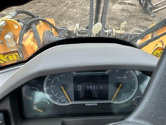 Volvo #L90H, wheel loader - Image 3