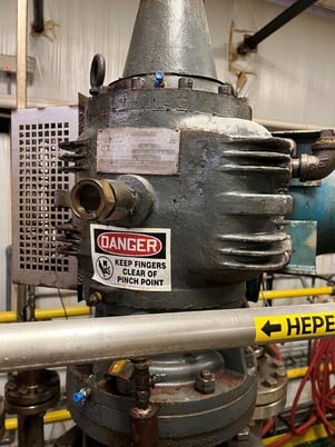 1000 gallon Brighton, 316L Stainless Steel reactor, 200 psi/FV internal, 182 psi jacketed, mounted on legs - Image 3