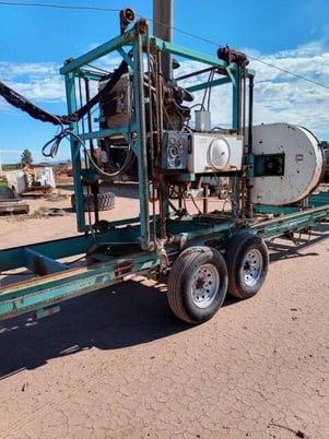 Select #4221, Double Cut Sawmill, 115 HP John Deere Diesel, 6" Blades, 5 Brand New Blades - Image 3