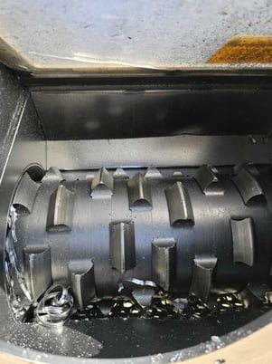 Erdwich #M600/1-400 single shaft shredder, 402mm x 502mm x 298mm cutting - Image 2