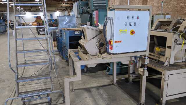 Erdwich #M600/1-400 single shaft shredder, 402mm x 502mm x 298mm cutting - Image 5