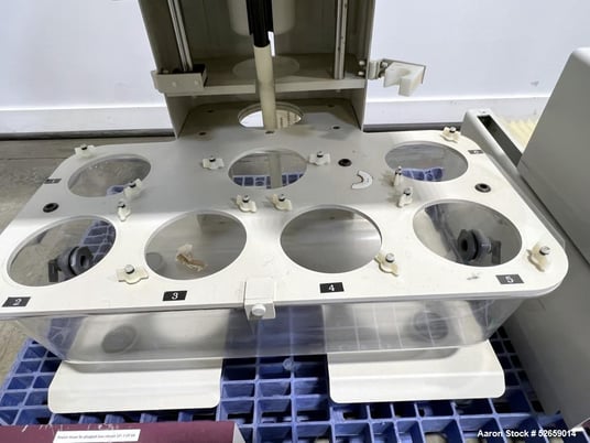 Dissolution System, Distek #2100B, (6) built in vessel positions, 500ml to 1000ml Volume - Image 10