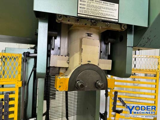 32 Ton, Rousselle #G1-32-4, gap frame press, 2" stroke, air clutch & brake, 70 SPM, 2003 - Image 3