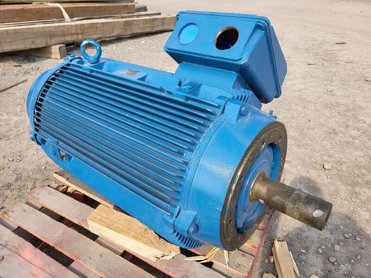 250 HP 1780 RPM Weg, Frame 447/9TC, TEFC, continuous duty, 575 Volts, new surplus - Image 1