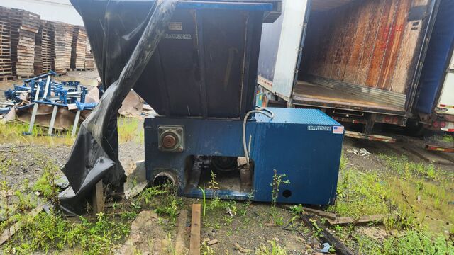 Challenger #CG-300-3037-ST Grinder, 2000 - Image 2