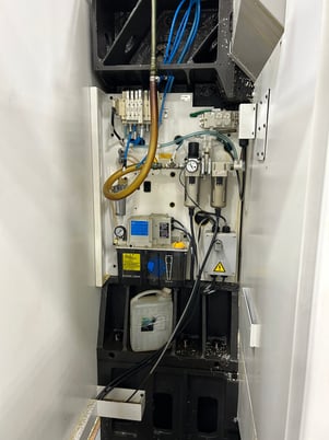 GF Mikron #HEM-1000, CNC vertical machining center, 30 automatic tool changer, 41.3" X, 20.9" Y, 23.6" Z - Image 2