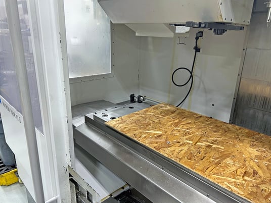 GF Mikron #HEM-1000, CNC vertical machining center, 30 automatic tool changer, 41.3" X, 20.9" Y, 23.6" Z - Image 5