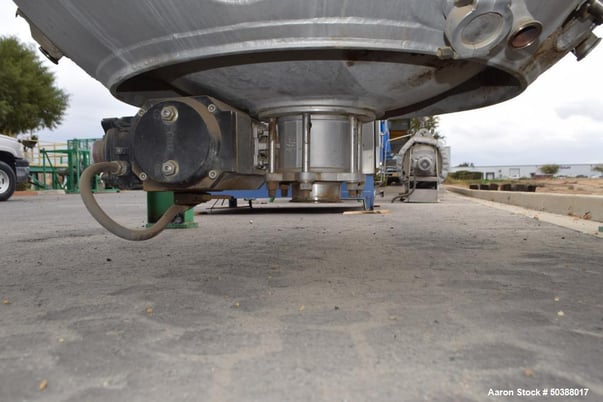 400 gallon A & B Process Systems, Stainless Steel vertical reactor, 54" diameter x 24" straight side, 150 psi - Image 7
