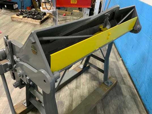 16 gauge x 6' Chicago Dreis & Krump, apron brake, 37" bending height, manual clamping - Image 6