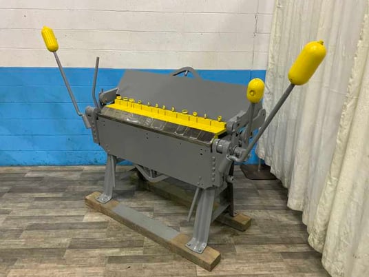 16 gauge x 6' Chicago Dreis & Krump, apron brake, 37" bending height, manual clamping - Image 7