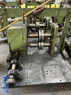 28 Stand, Yoder #M3, rafted rollformer, 3" spindle diameter, 18" roll space, equal geared, 1995 - Image 7