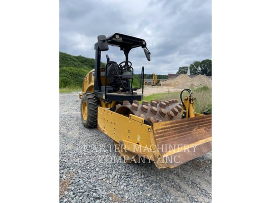 Caterpillar CP44B, Compactor, 1251 hours, S/N: 4P400246, 2017 - Image 2