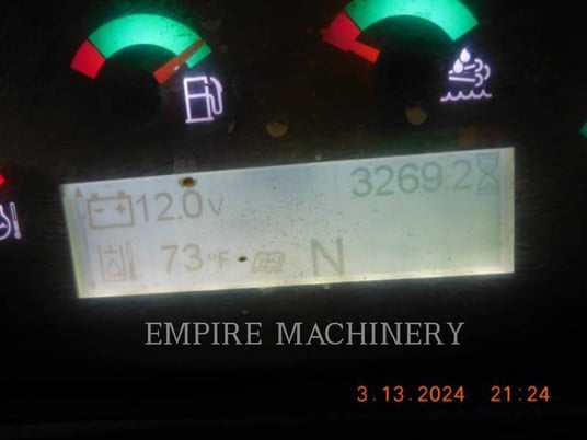 Cat 420F2 4EO, Backhoe Loader, 3510 hours, S/N: HWC01124, 2016 - Image 6