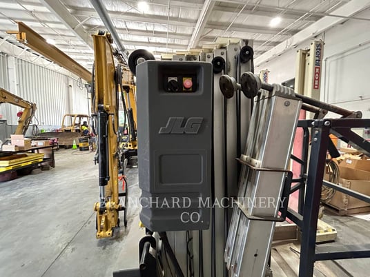 Jlg Industries, Inc. 30AM, Lift Scissor, S/N: 0900038306, 2019 - Image 5