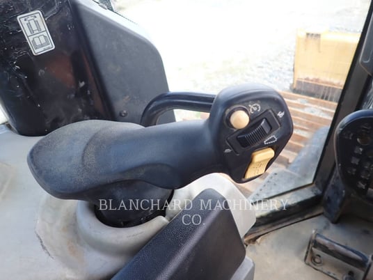 Caterpillar D6NLGP, Crawler Dozer, 8283 hours, S/N: PBA01544, 2014 - Image 5