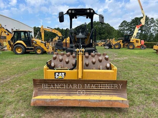 Caterpillar CP44B, Vibratory Single Drum Pad, 1605 hours, S/N: 4P400229, 2017 - Image 7