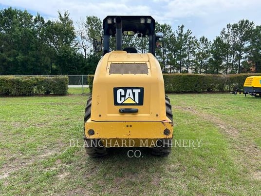 Caterpillar CP44B, Vibratory Single Drum Pad, 1605 hours, S/N: 4P400229, 2017 - Image 8