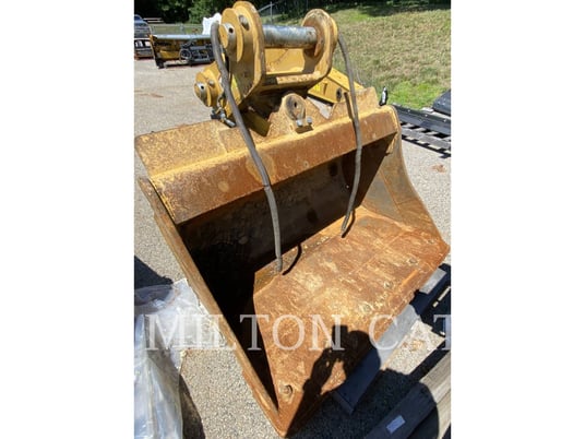 Caterpillar B LINKAGE 60" TILT BUCKET, Bucket, S/N: MYC01367, 2022 - Image 2