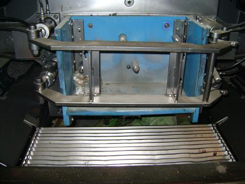 Cascade #550-2800, Iowa Engineered, deburring, cleaning, 550 lb.cap.part, 28" work, 1996 - Image 5