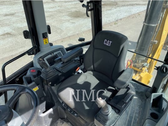 Cat 440, Backhoe Loader, 968 hours, S/N: DC900508, 2020 - Image 4