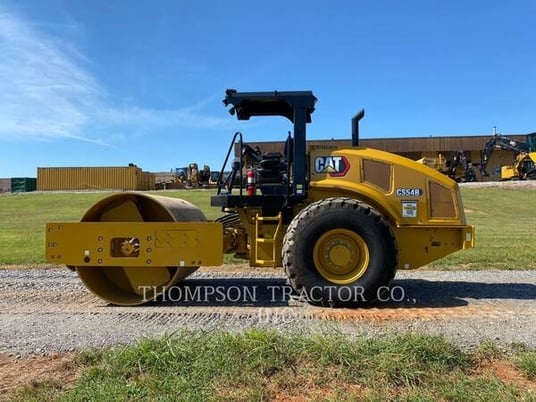 Caterpillar CS54B, Vibratory Single Drum Smooth, 44 hours, S/N: CS501309, 2022 - Image 6