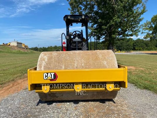 Caterpillar CS54B, Vibratory Single Drum Smooth, 44 hours, S/N: CS501309, 2022 - Image 7