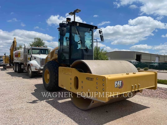 Caterpillar CS74, Compactor, 860 hours, S/N: CS400150, 2022 - Image 2