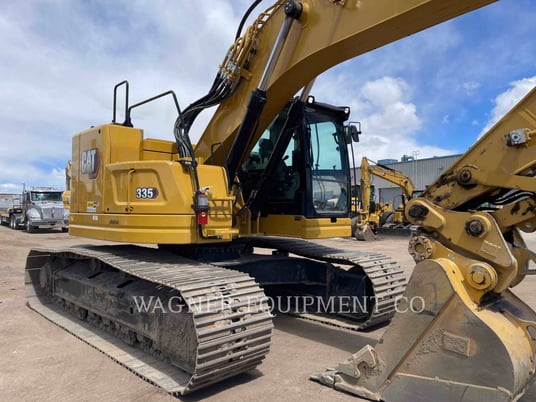 Caterpillar 335, Crawler Excavator, 1044 hours, S/N: XBE10057, 2022 - Image 2