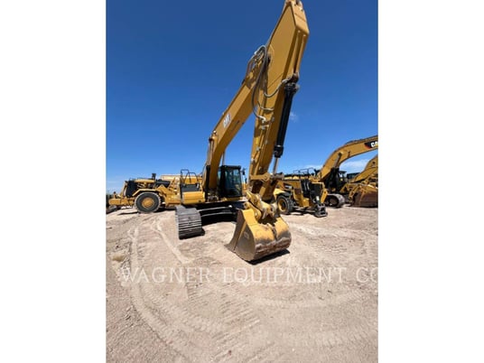 Caterpillar 330, Crawler Excavator, 1397 hours, S/N: WCH30201, 2022 - Image 2