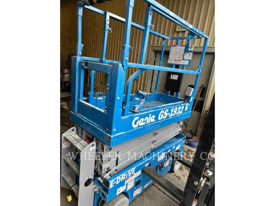 Genie Industries GS1932, Lift Scissor, 87 hours, S/N: GS30P-201329, 2021 - Image 2