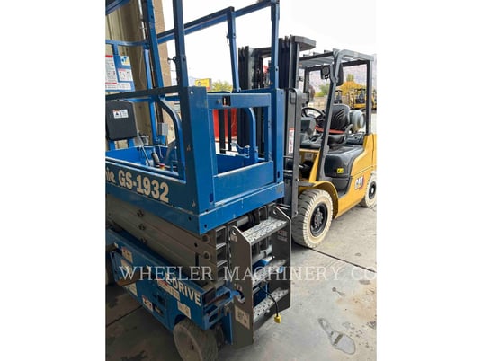 Genie Industries GS1932, Lift Scissor, 87 hours, S/N: GS30P-201329, 2021 - Image 4