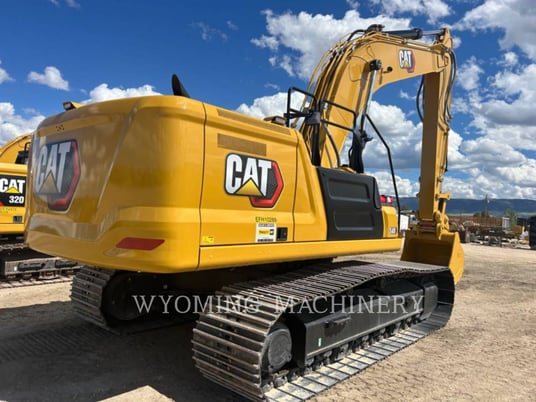 Caterpillar 340, Crawler Dozer, 332 hours, S/N: EFH10289, 2023 - Image 3