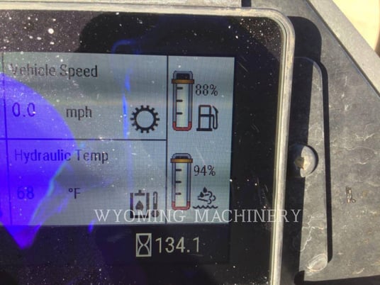Caterpillar CS7, Asphalt Distributor, 135 hours, S/N: YG400154, 2024 - Image 5