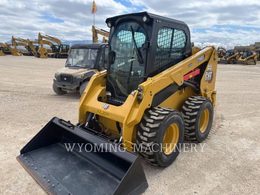 Cat 236D3, Skid Steer Loader, 127 hours, S/N: KXL02029, 2022 - Image 1