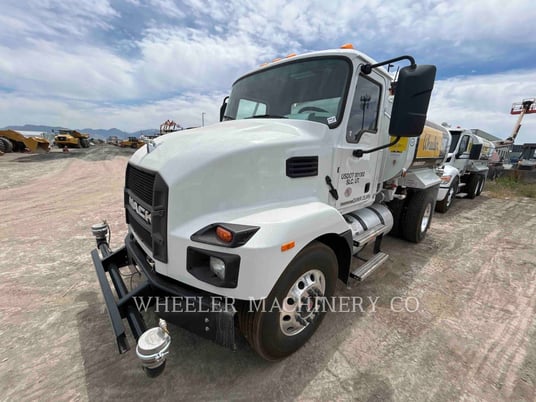 Mack WT2000 A, Water Truck, 103 hours, S/N: 1M2MDBAA7RS013589, 2024 - Image 1