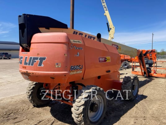 Jlg Industries, Inc. 660SJ, Articulated Boom Lift, 3547 hours, S/N: 0300213684, 2016 - Image 2